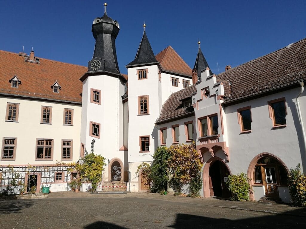 Schloss Fröhliche Wiederkunft: A Saxon Hunting Lodge in Germany 3 Schloss Fröhliche Wiederkunft