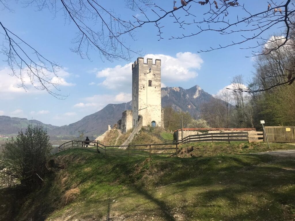 Burg Unter-Falkenstein: A Medieval Hilltop Castle in Germany 2 Burg Unter-Falkenstein