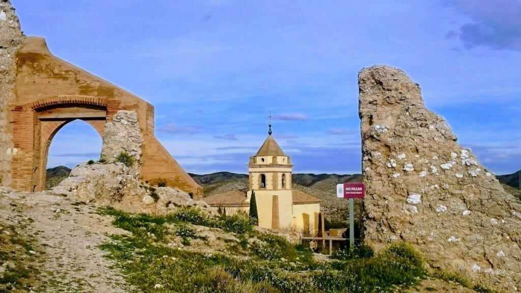 Castillo de los Cornel: A Historic Fortress in Alfajarín, Spain 7 Castillo de los Cornel