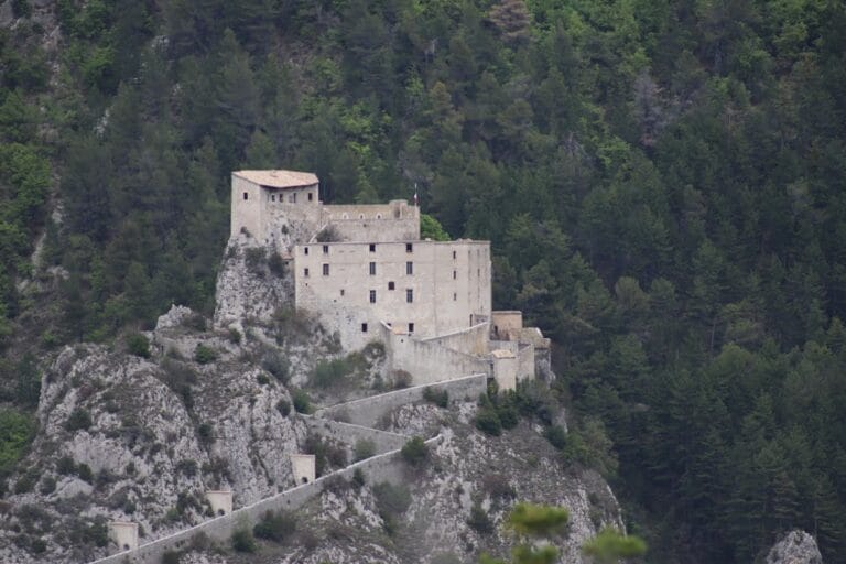 Citadelle d’Entrevaux: A Frontier Fortress in France