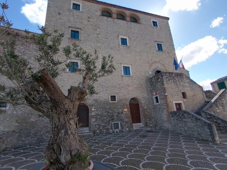 Castello di Capua: A Renaissance Castle-Palace in Gambatesa, Italy