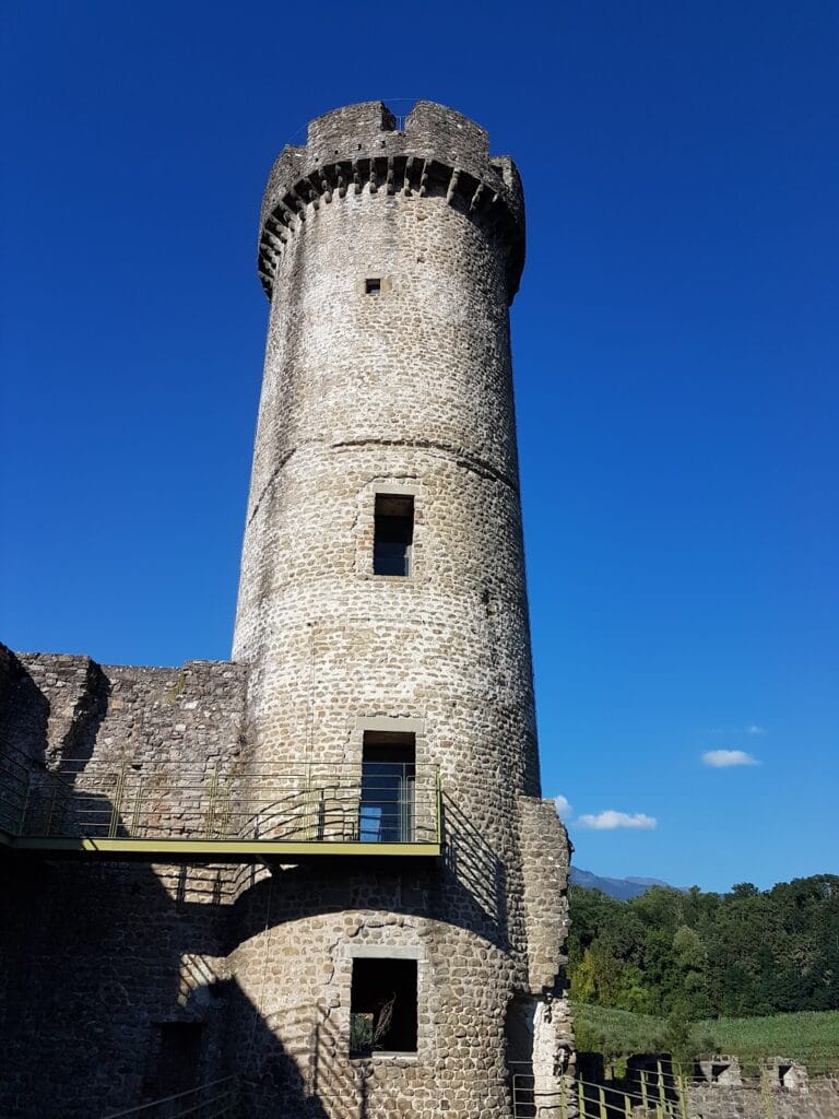 Castello di Malgrate: A Medieval Fortification in Italy 2 Castello di Malgrate