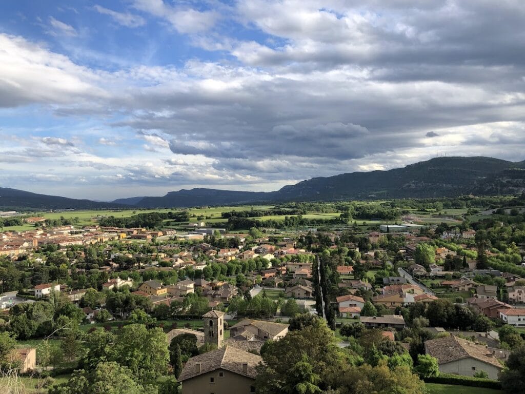 Tona Castle (Castell de Tona): A Medieval Stronghold in Spain 5 Castell de Tona