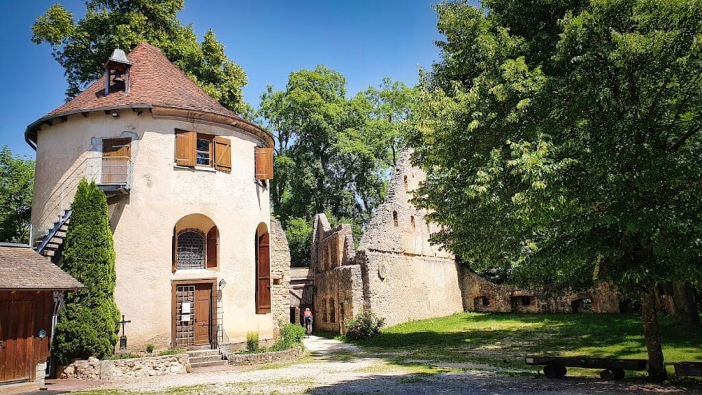 Ruine Hornstein: A Former Noble Castle and Baroque Palace in Germany 1 Ruine Hornstein