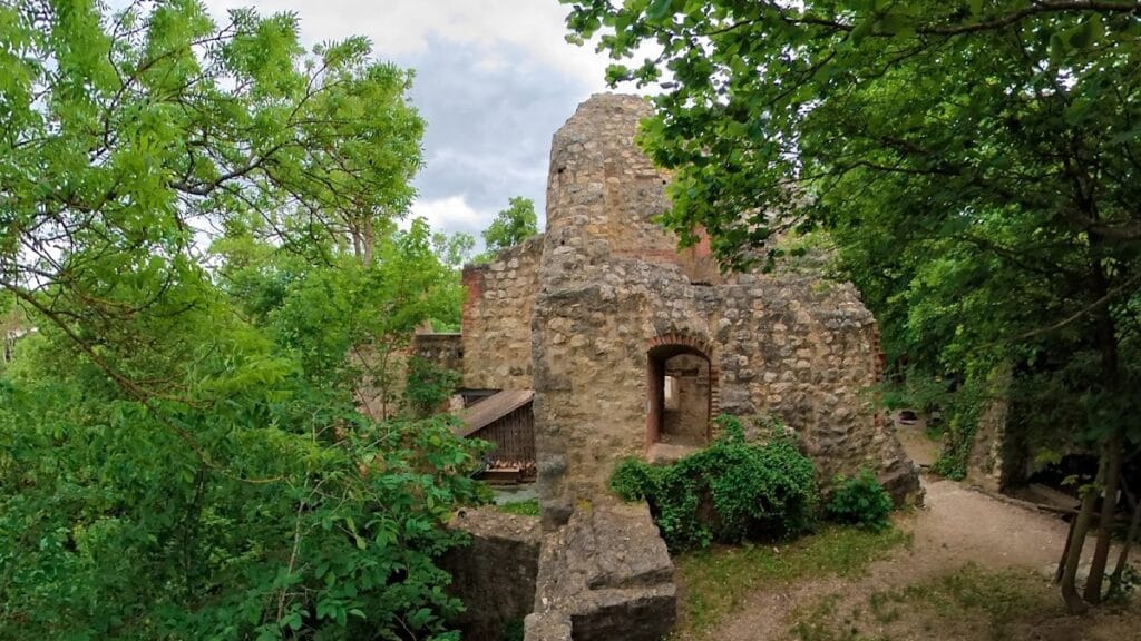 Ruine Hornstein: A Former Noble Castle and Baroque Palace in Germany 5 Ruine Hornstein