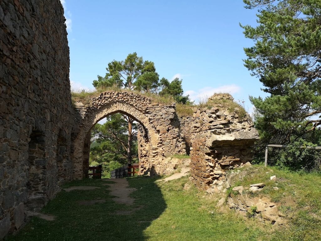 Vrškamýk Castle: A Gothic Royal Castle in Czechia 1 Vrškamýk Castle