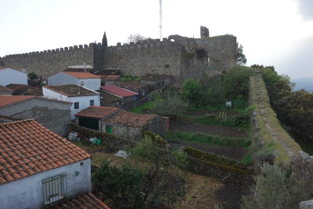 Castillo de Santibáñez el Alto: A Medieval Fortress in Spain 1 Castillo de Santibáñez el Alto