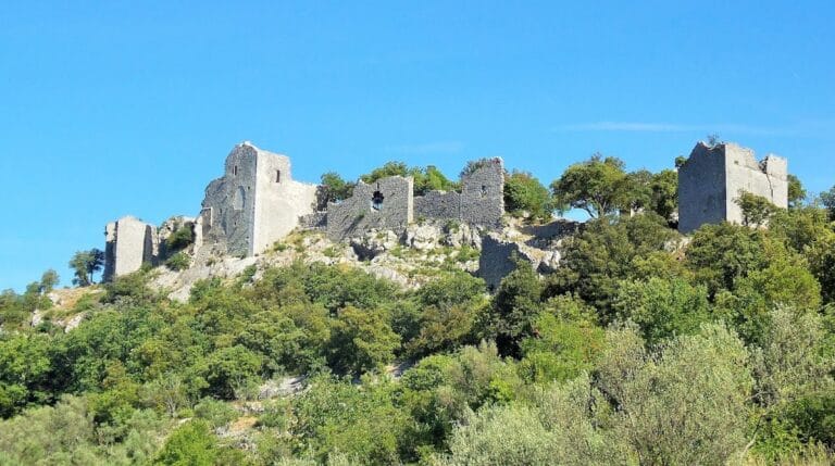 Château d’Allègre: A Medieval Fortress in Allègre-les-Fumades, France