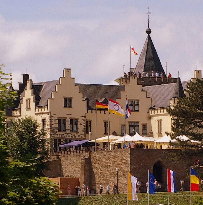Burg Rode: A Historic Castle in Herzogenrath, Germany