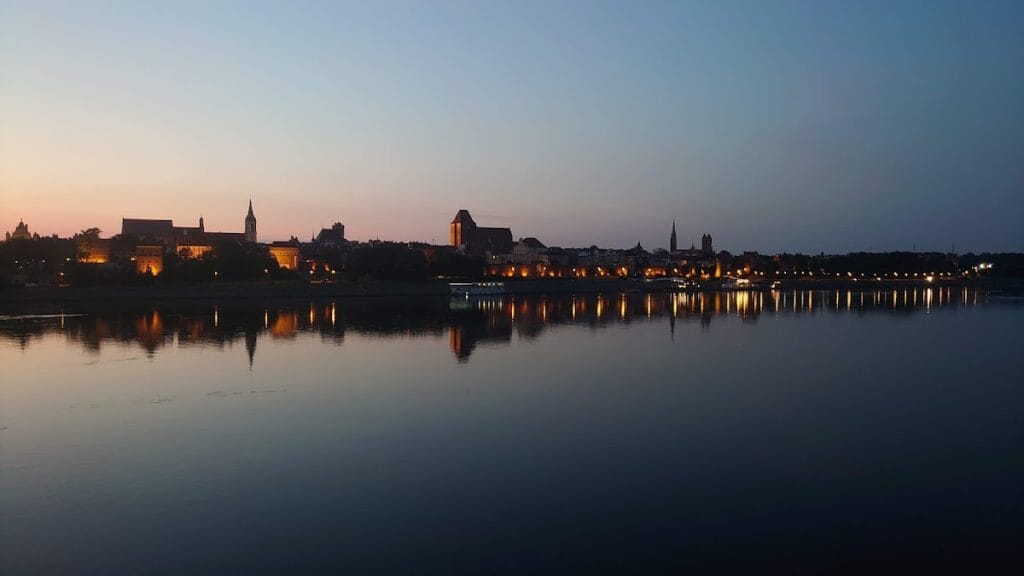 Dybów Castle: A Polish Border Fortress on the Vistula 4 Dybów Castle