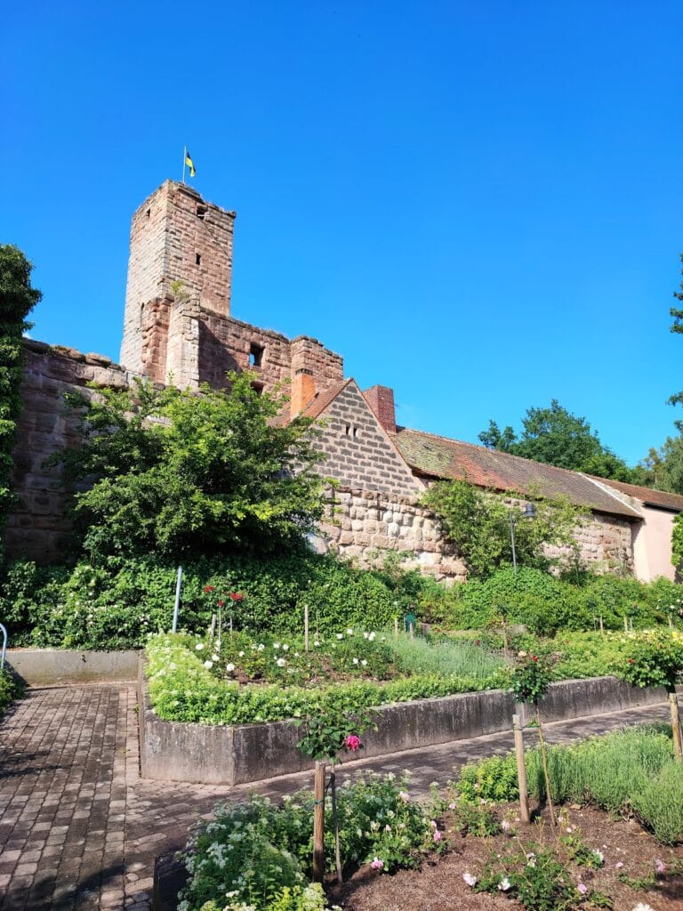 Burgruine Hilpoltstein: A Staufen-Period Rock Castle in Germany 3 Burgruine Hilpoltstein