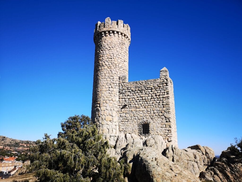 Watchtower of Torrelodones: An Umayyad Frontier Signal Tower in Spain 1 Watchtower of Torrelodones