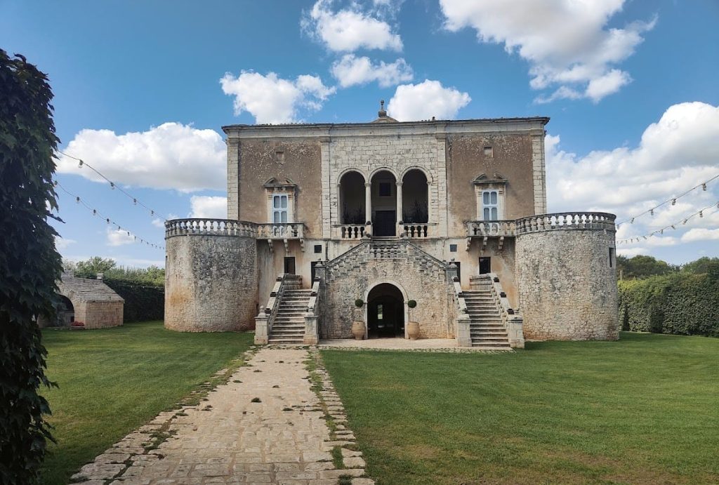 Marchione Castle: A Fortified Country Residence near Conversano, Italy 2 Marchione Castle