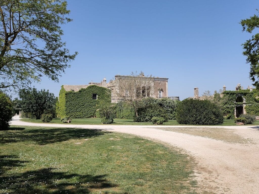 Marchione Castle: A Fortified Country Residence near Conversano, Italy 4 Marchione Castle