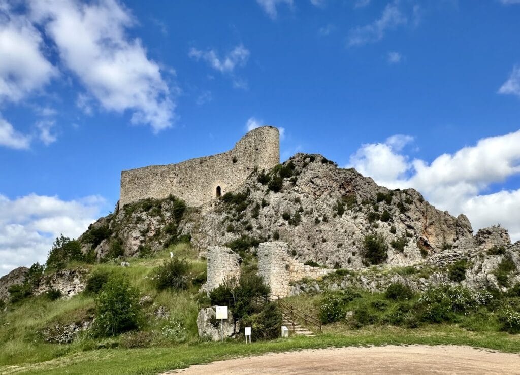 Rojas Castle: A Historic Fortress in Poza de la Sal, Spain 6 Rojas Castle, Poza de la Sal