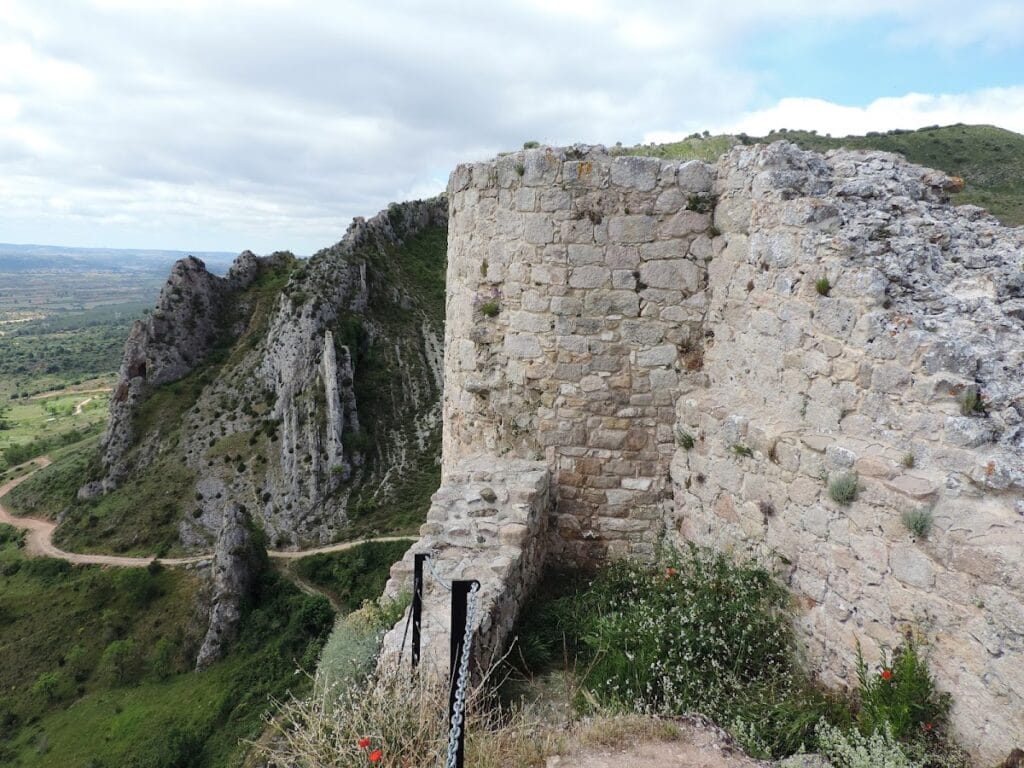 Rojas Castle: A Historic Fortress in Poza de la Sal, Spain 10 Rojas Castle, Poza de la Sal
