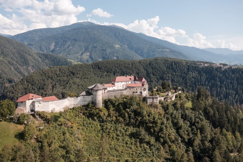 Rodenegg Castle