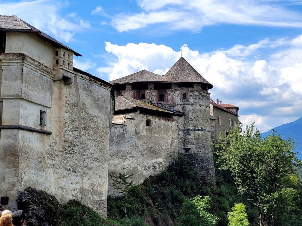 Rodenegg Castle