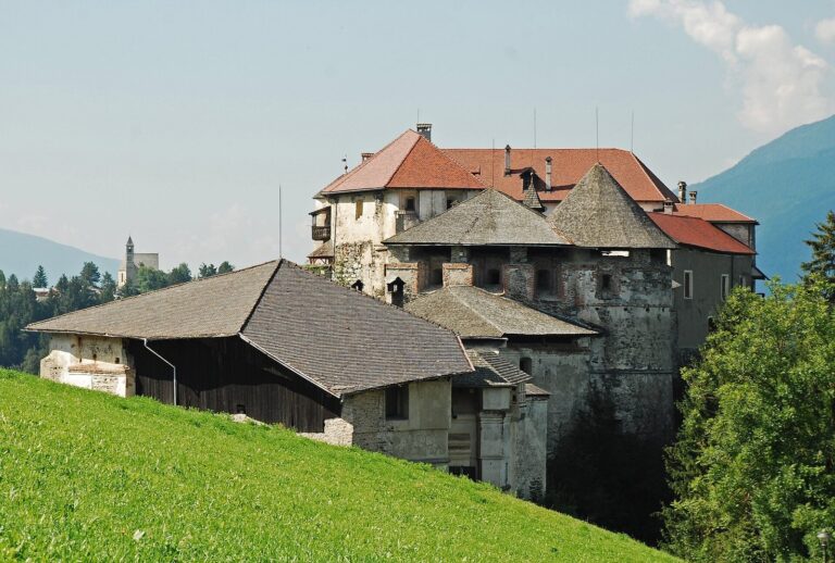 Rodenegg Castle: A Medieval Castle Residence in Italy