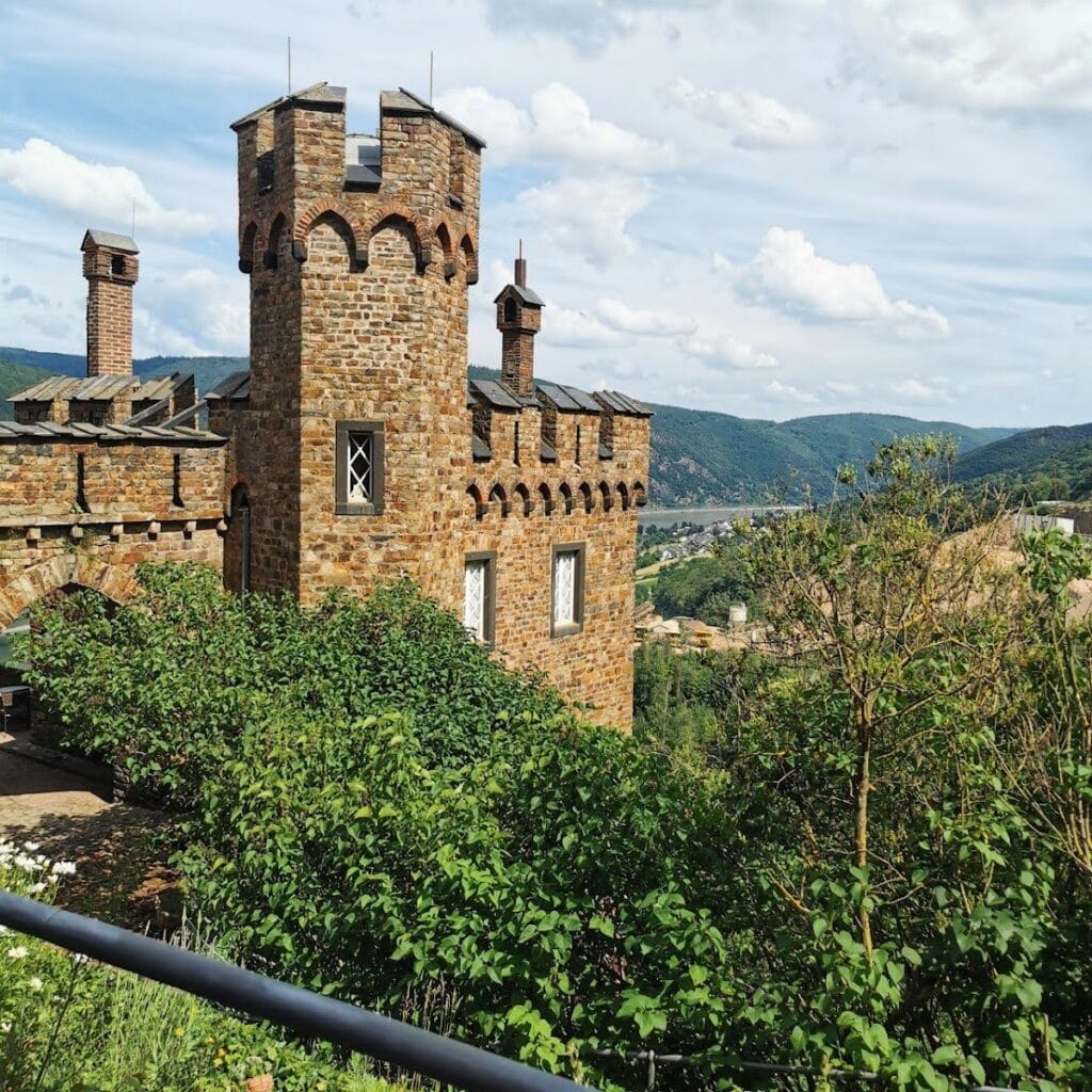 Sooneck Castle