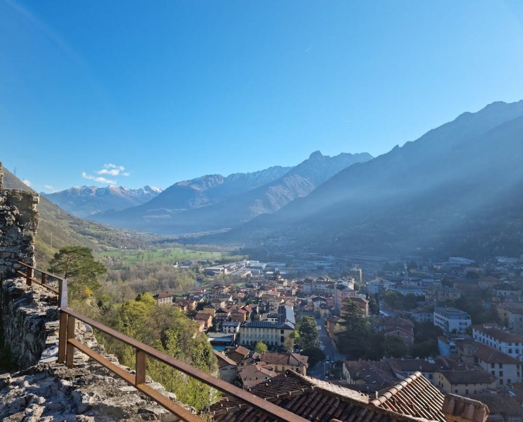 Breno Castle: A Medieval Fortress in Italy 5 Breno Castle