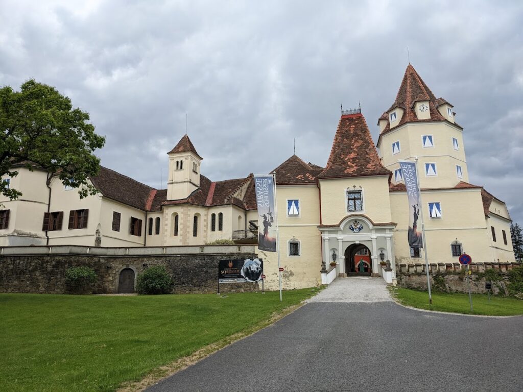 Kornberg Castle: A Historical Site in Riegersburg, Austria 6 Kornberg
