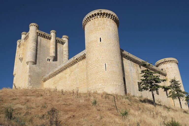 Castle of Torrelobatón: Fortress of the Admirals of Castile