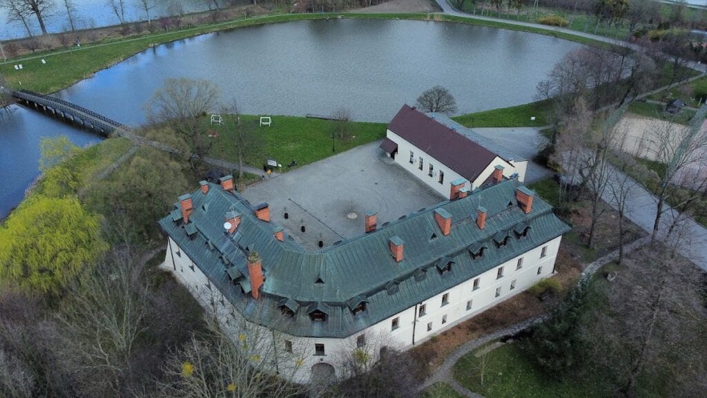 Castle in Kończyce Małe: A Renaissance Defensive Manor in Poland 3 Castle in Kończyce Małe