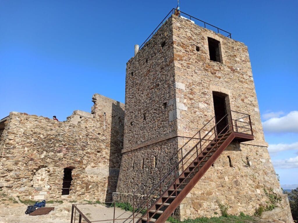 Sant Miquel Castle (Gironès): A Fortified Summit Complex 1 Castell de Sant Miquel (Gironès)