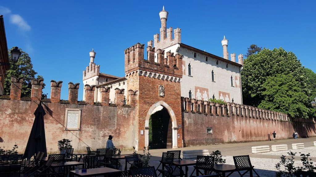Palazzo Porto Colleoni Thiene: A Renaissance Noble Residence in Italy 8 Palazzo Porto Colleoni Thiene