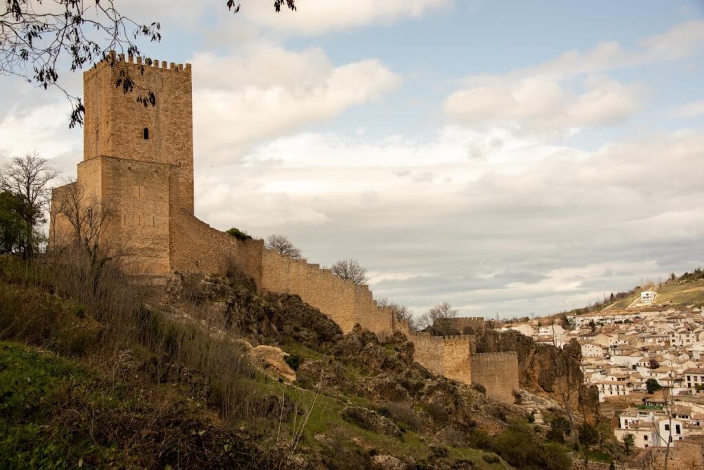 Castillo de la Yedra: A Medieval Fortress in Cazorla, Spain 2 Castillo de la Yedra