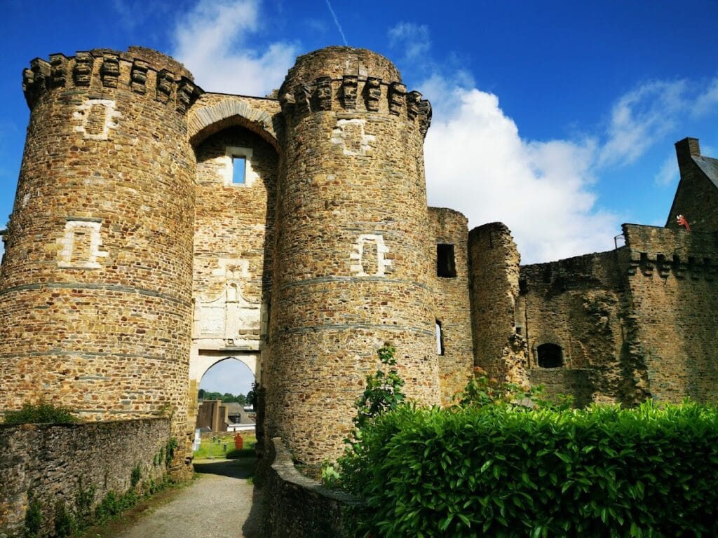 Château de Châteaubriant: A Medieval Fortress and Renaissance Residence 4 Château de Châteaubriant