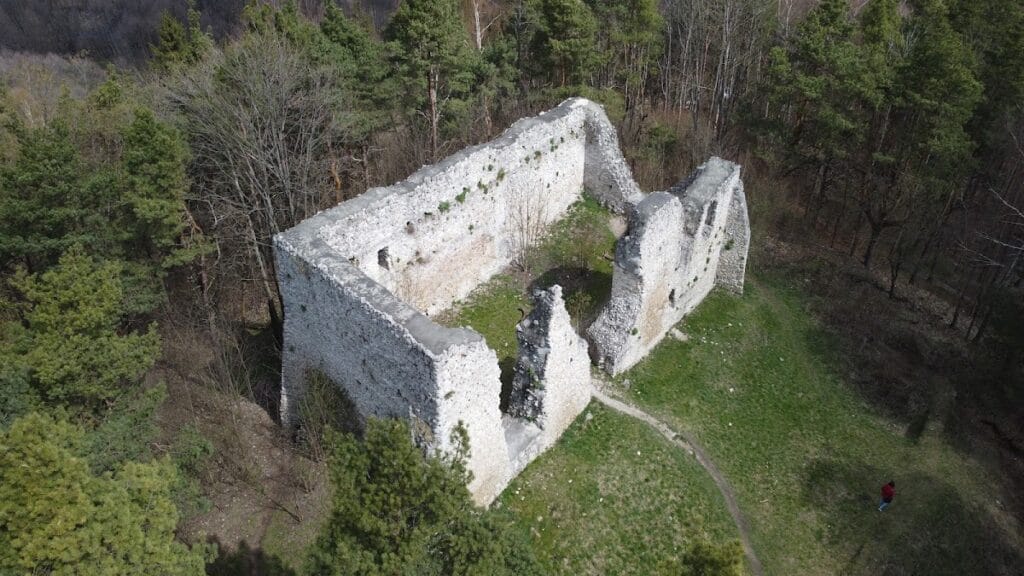 Bydlin Castle: A Medieval Fortified Site and Former Church in Poland 4 Bydlin Castle
