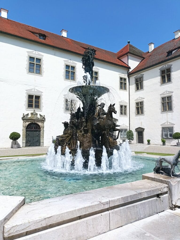 Schloß Zeil: A Renaissance Palace in Germany 4 Schloß Zeil