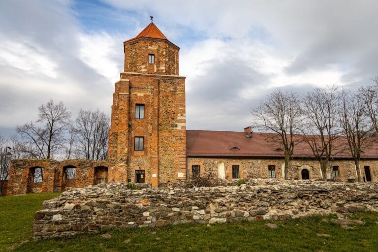 Toszek Castle: A Medieval Fortress and Renaissance Residence