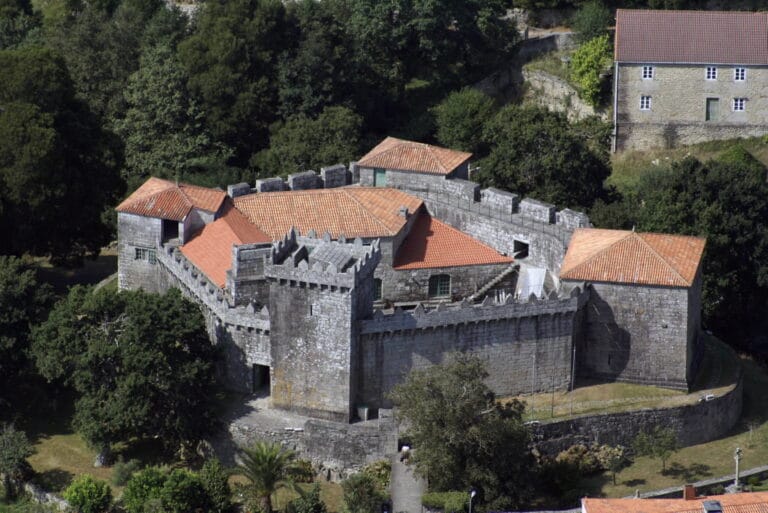 Castle of Vimianzo: A Medieval Fortress in Galicia, Spain