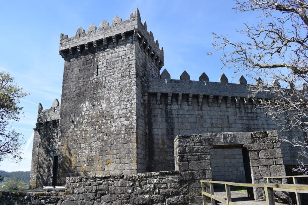 Castle of Vimianzo: A Medieval Fortress in Galicia 3 Castle of Vimianzo