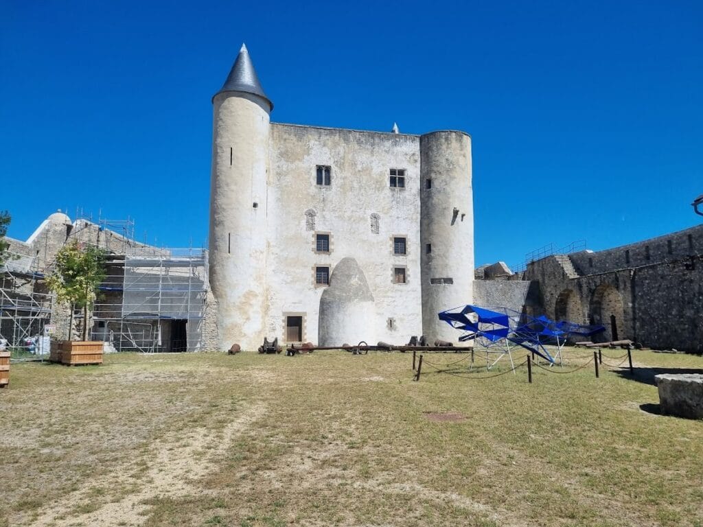 Château de Noirmoutier: A Medieval Fortified Castle in France 2 Château de Noirmoutier