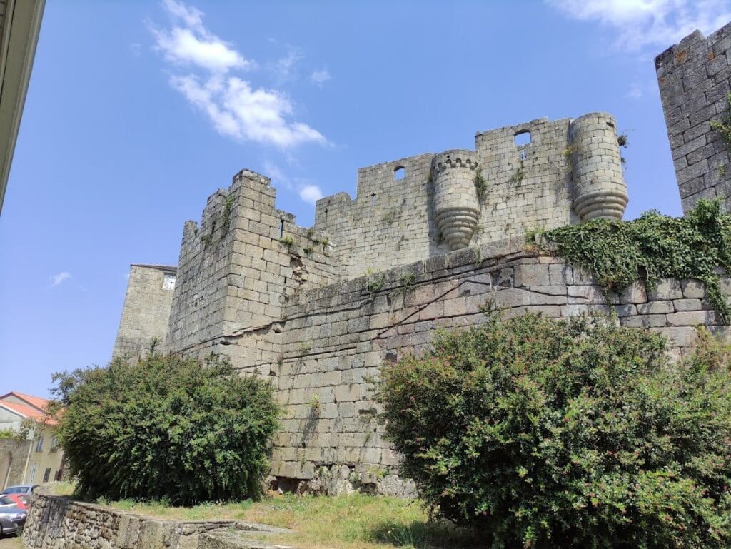 Castelo de Castro Caldelas: Medieval Fortress and Renaissance Palace in Spain 4 Castelo de Castro Caldelas