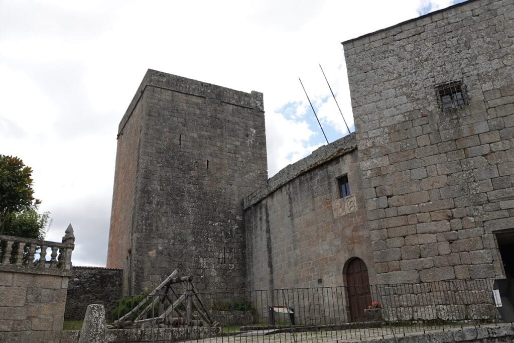Castelo de Castro Caldelas: Medieval Fortress and Renaissance Palace in Spain 5 Castelo de Castro Caldelas