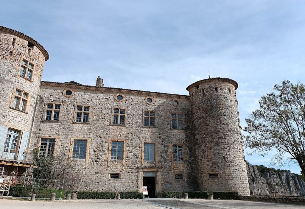 Château de Vogüé: A Fortified Castle and Renaissance Residence in France 2 Château de Vogüé (Vogüé, France)