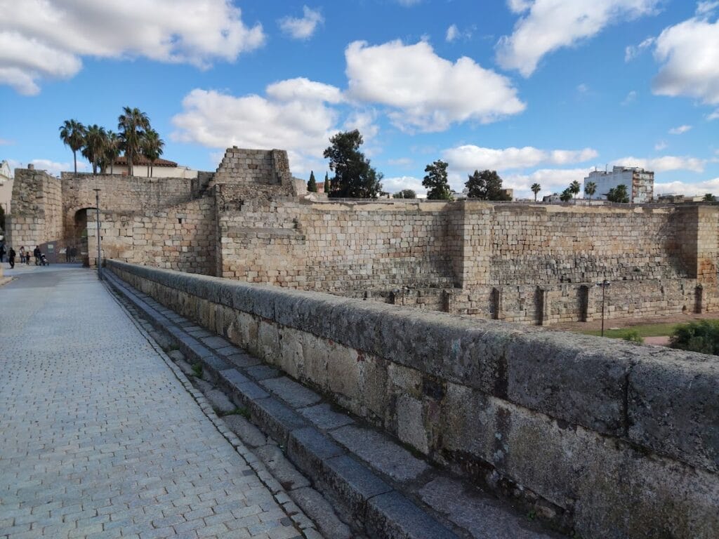 Alcazaba of Mérida: A Ninth-Century Muslim Fortress in Spain 4 Alcazaba of Mérida