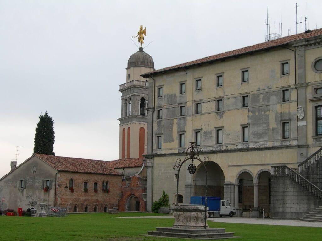 Udine Castle: A Renaissance Fortress and Civic Museum Complex in Italy 1 Udine Castle