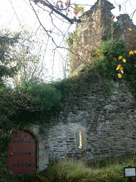 Corra Castle: A Ruined Tower House in Scotland