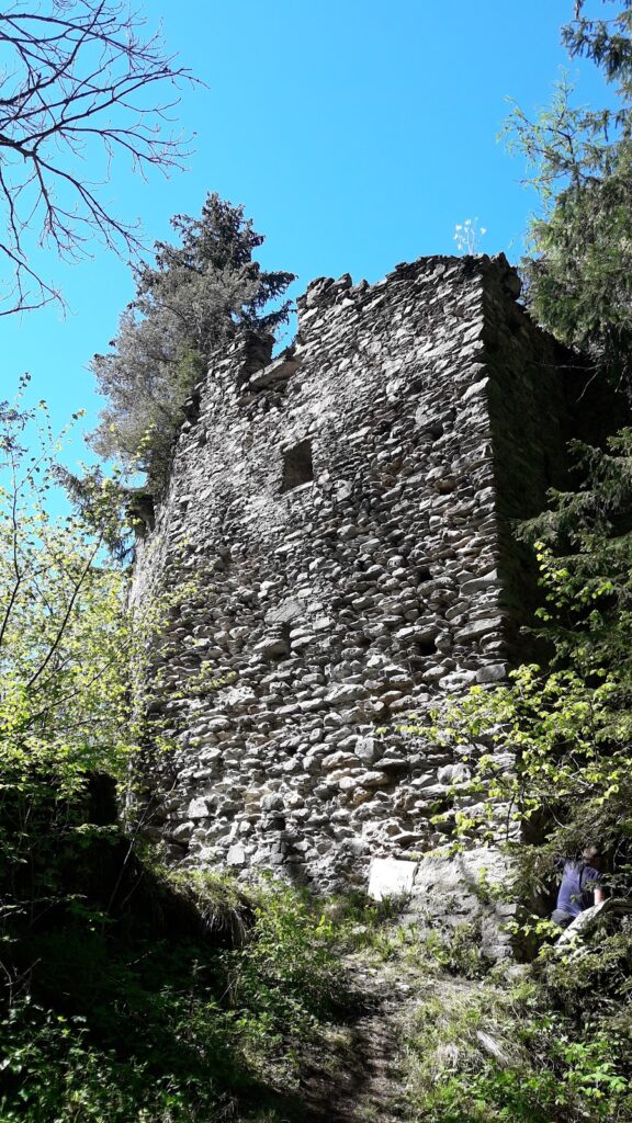Burgruine Prägrad: A Medieval Fortress in Carinthia, Austria 4 Burgruine Prägrad