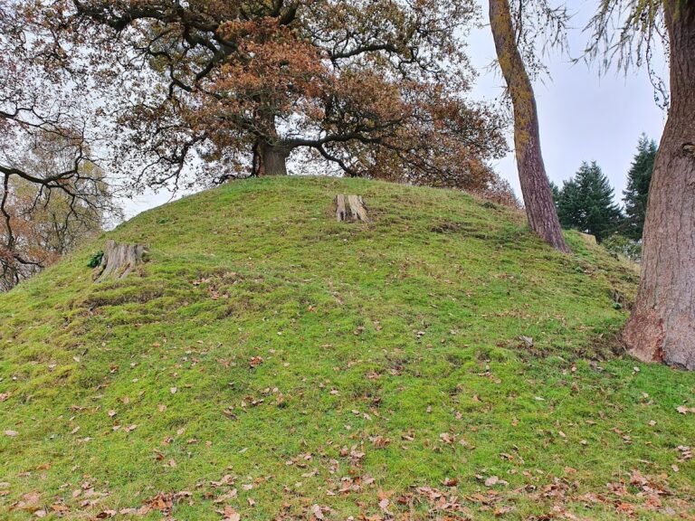 Owain Glyndŵr’s Mount: A Historic Norman Motte in Wales