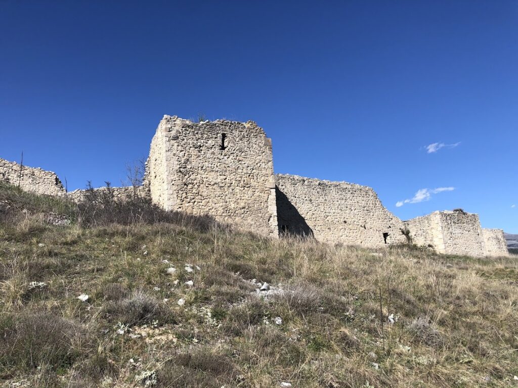 Castle of Sant'Eusanio Forconese