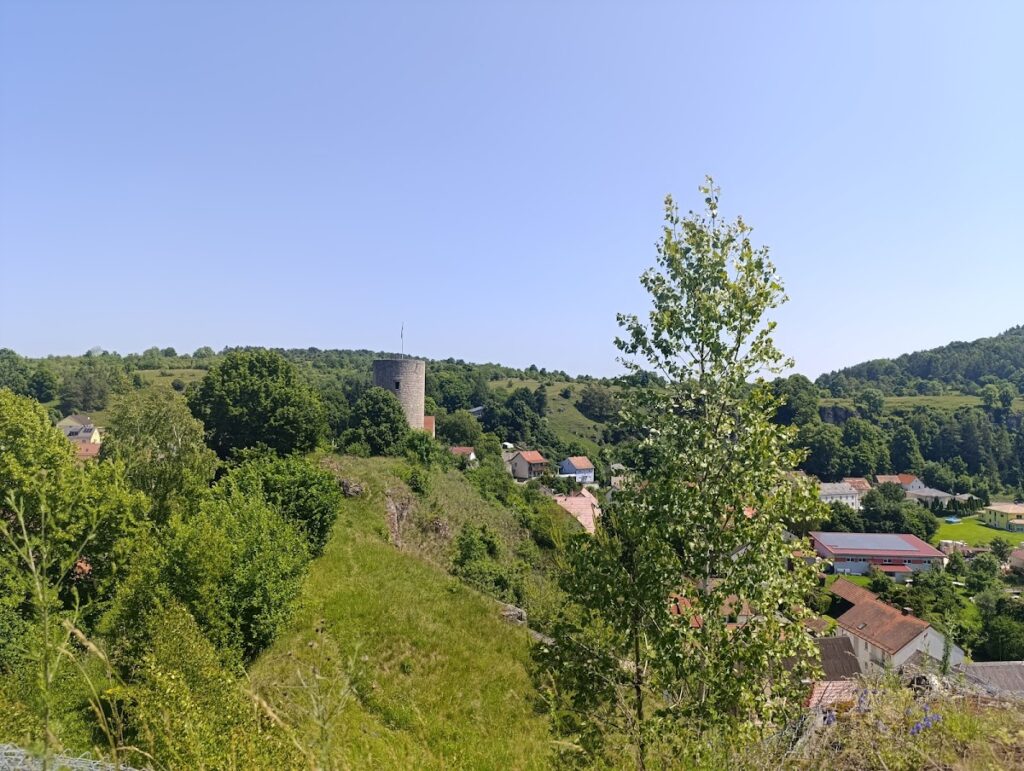 Hohenfels Castle: A Medieval Noble Seat in Germany 2 Burg Hohenfels (Oberpfalz)
