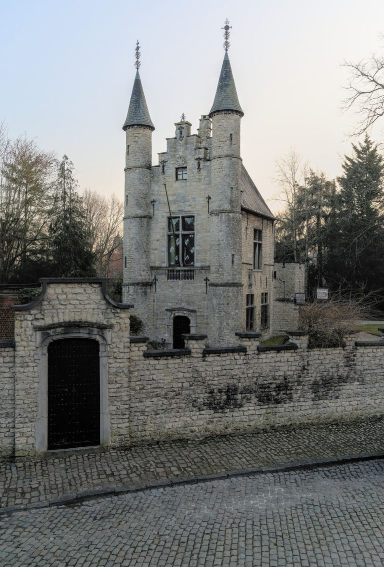 t Hof van Brussel: A Historic Estate in Belgium
