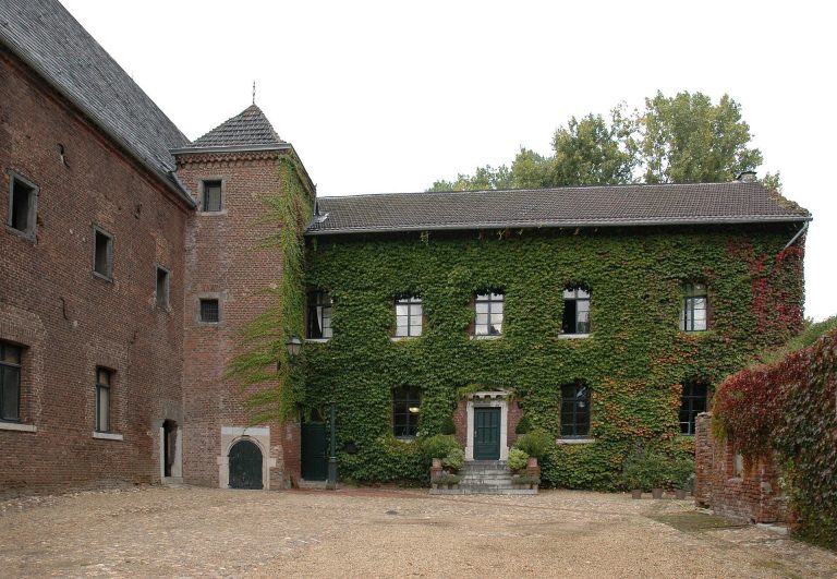 Burg Engelsdorf: A Former Moated Castle in Germany